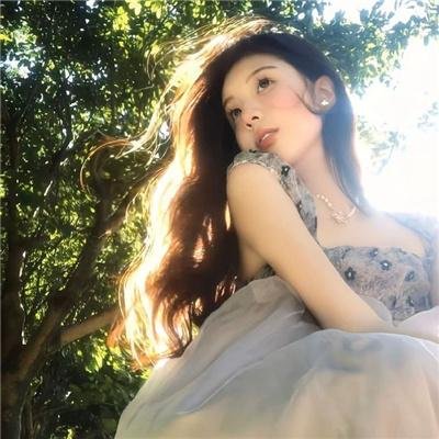 水瓶座女孩